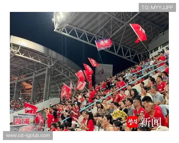 常州对镇江足球直播赛事精彩呈现，两队激战正酣球迷热情高涨